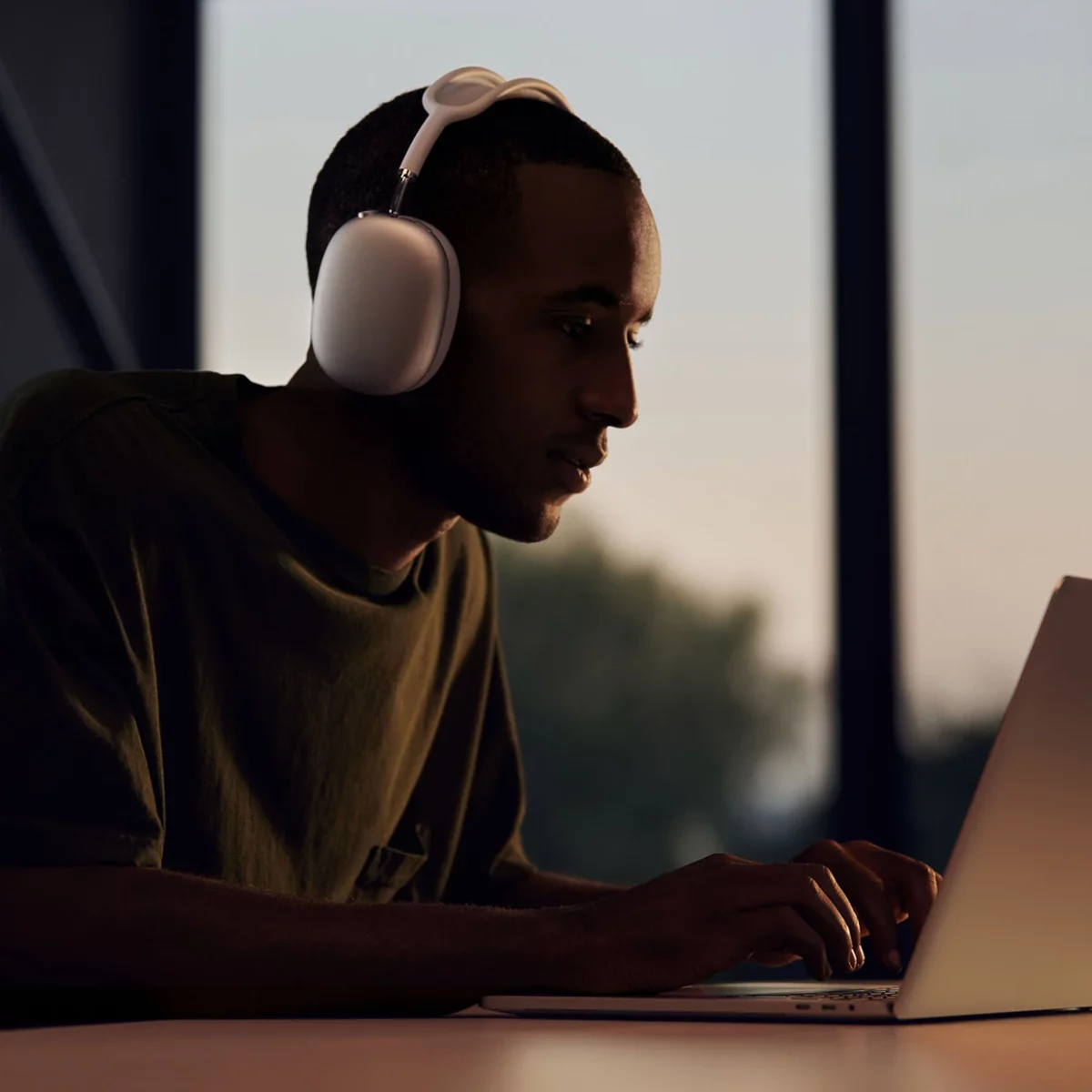 AirPods Max - Compu Systems - Univers Apple - Nouméa - Nouvelle-Calédonie